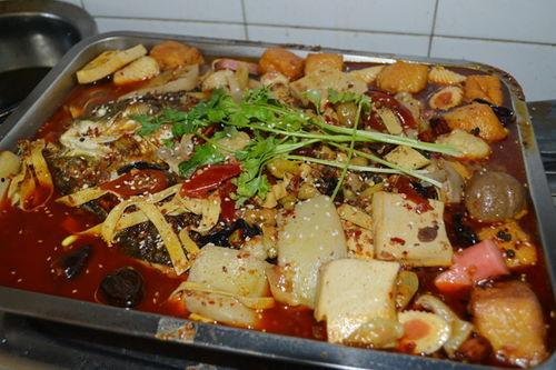 正宗烤鱼的做法视频,视频教学，一招掌握烤鱼精髓